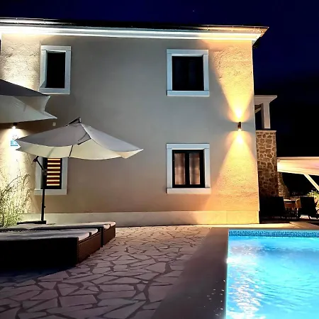 Villa Muraj *